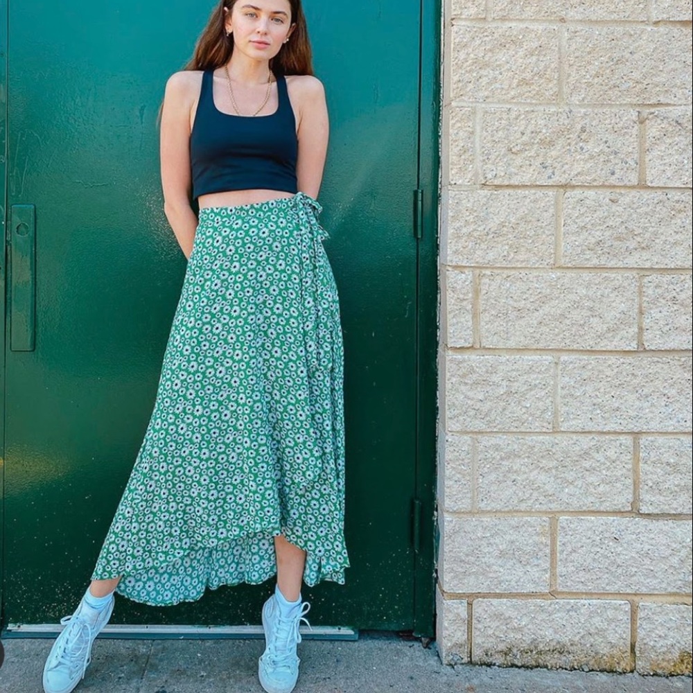 Article Skirt